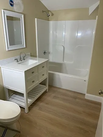 325 Adams St #7 — Photo 7