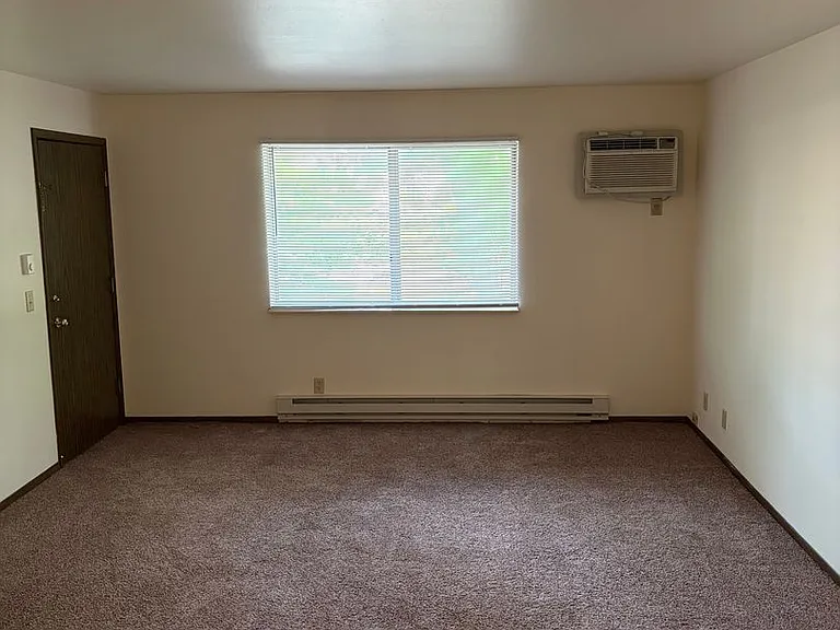 123 Parkview Cir — Photo 4