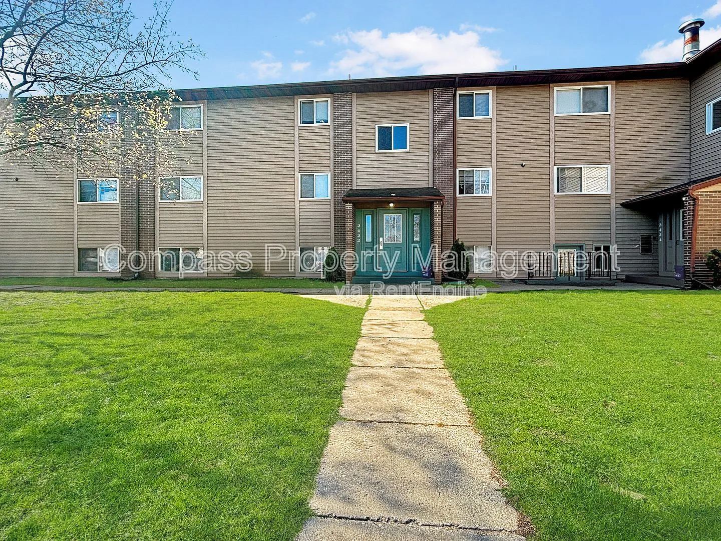 Carolina Estates — Photo 1