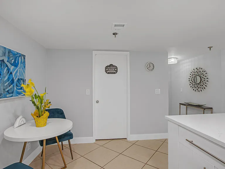 955 Egret Cir #104 — Photo 11