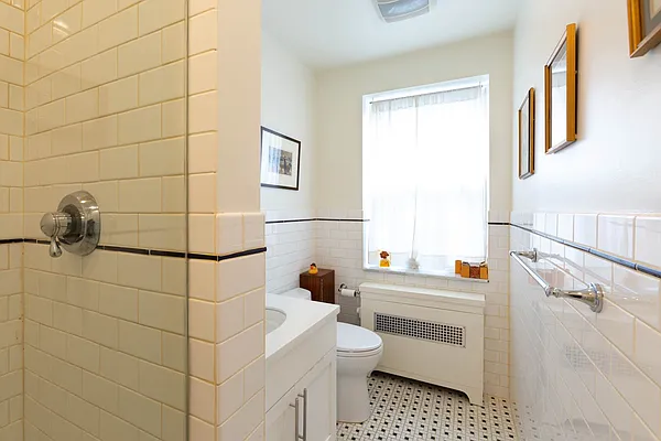 Rented by Double R Ventures LLC | media 17