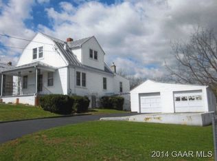 116 S Waverley St, Staunton, VA 24401