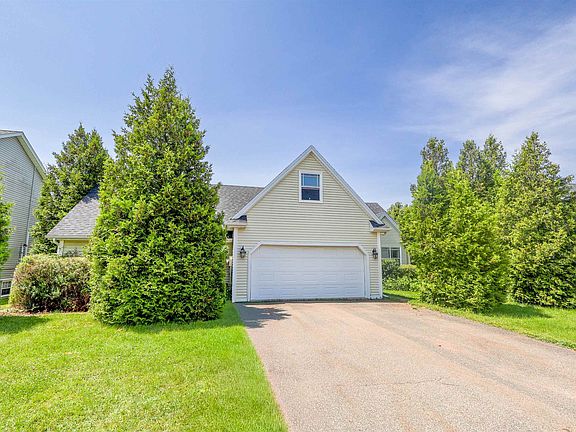 2nd image of 65 Alderwood Ave