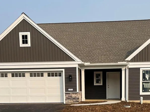 1010 Stanford Dr #221, Lebanon, PA 17042