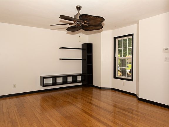 2nd image of 3636 Greenbriar Dr NW