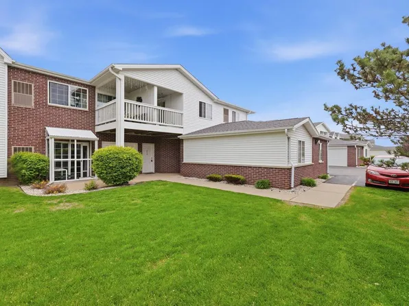2775 11th PLACE #812, Kenosha, WI 53140