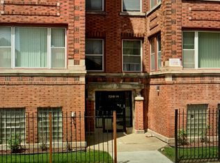 7218 S Yates Blvd #3B, Chicago, IL 60649