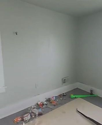 4th image of 313 Return St