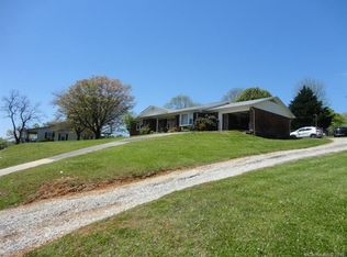 2092 Sugar Hill Rd, Marion, NC 28752