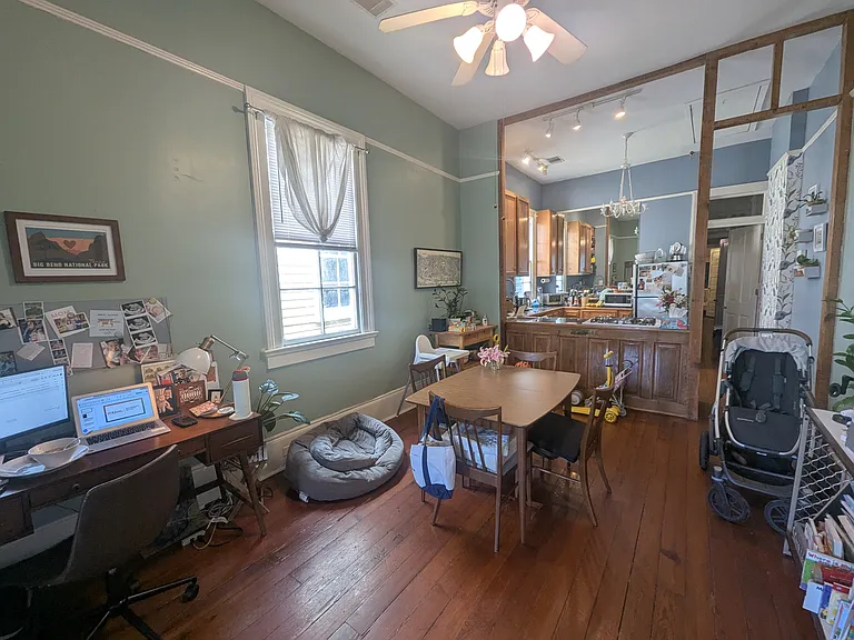 938 Moss St — Photo 5