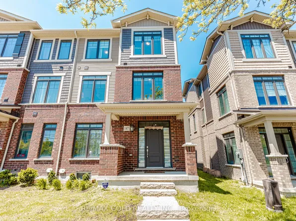 147 Hibiscus Ln, Hamilton, ON L8K 0A3