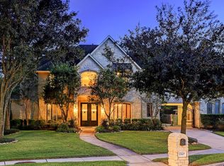 13827 Greenwood Ln S, Houston, TX 77044
