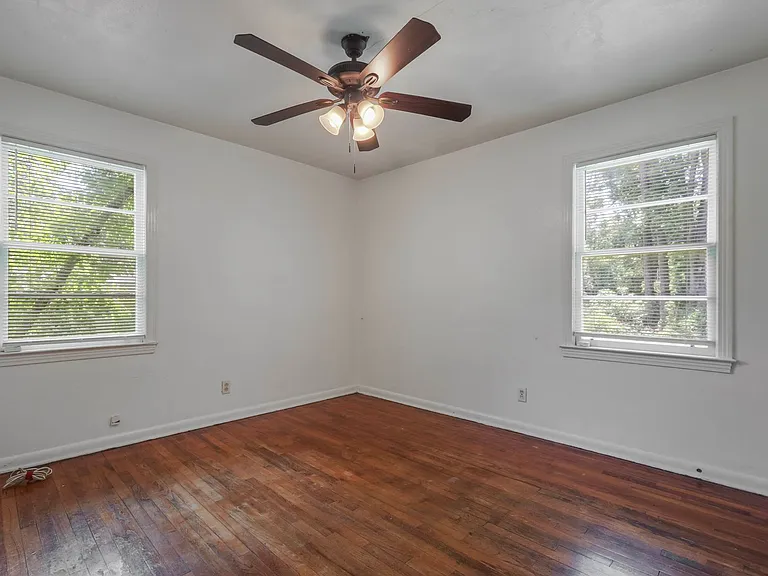1621 Mayhew St — Photo 34