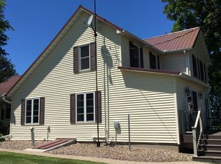 1272 400th Ave, Bryant, IA 52727