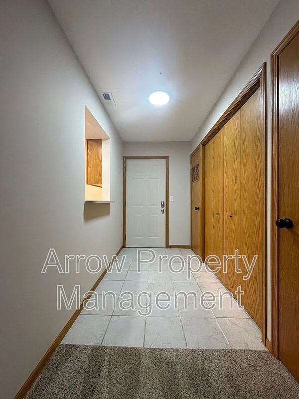 2 bed, 2.0 bath, $950 — Photo 3