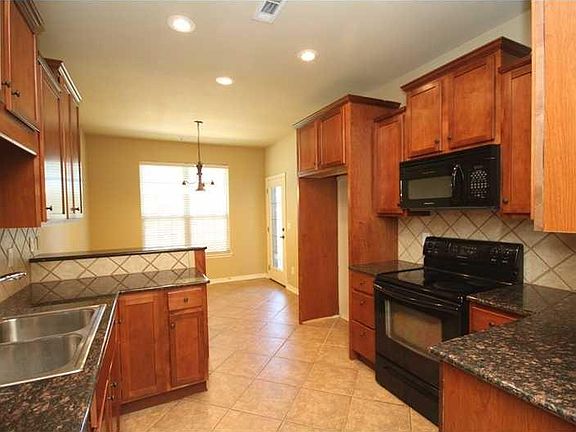 2nd image of 3108 SW Camden Dr
