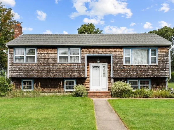 40 Holmes Ave, Brockton, MA 02302