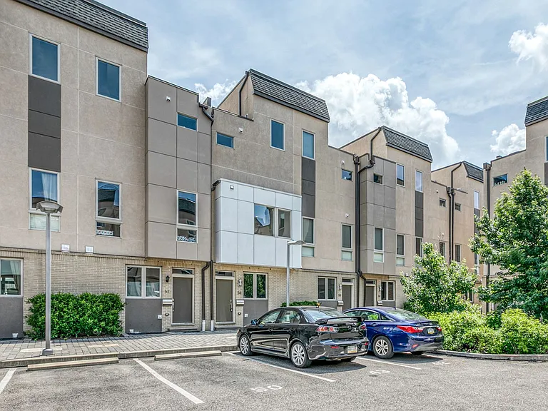 740 S Christopher Columbus Blvd #35 — Photo 19