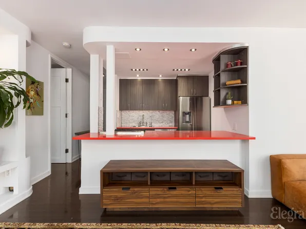300 Albany Street 7I image 3 of 8