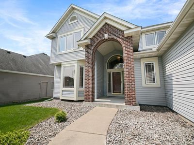 2542 Grey Eagle Dr, Woodbury, MN, 55129