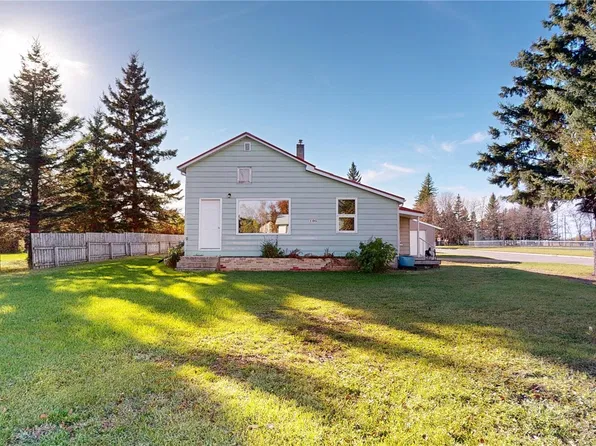 106 Alexander Street, Wawota, SK S0G 5A0
