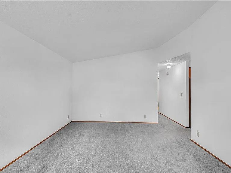33767 SE Santosh St — Photo 4