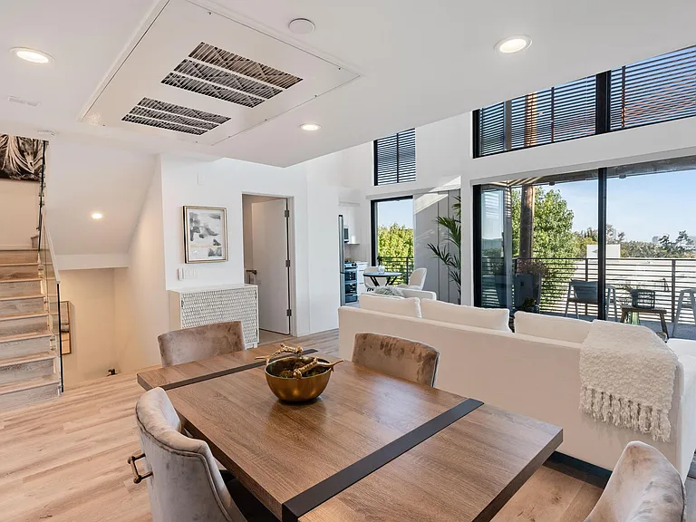 916 Westbourne Dr #407 — Photo 15