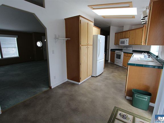 4th image of 2734 E Sunnybrook Mdws