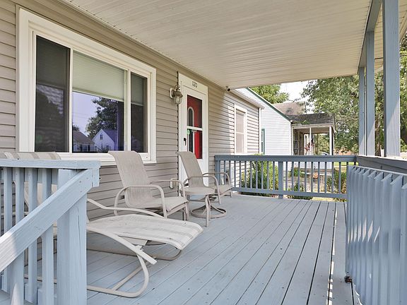 4th image of 1120 Urana Ave