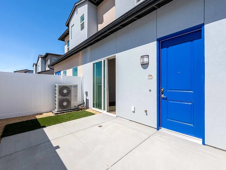 Desert Meadows Townhomes — Photo 12