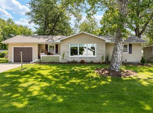 706 N Oceola St, Effingham, IL 62401