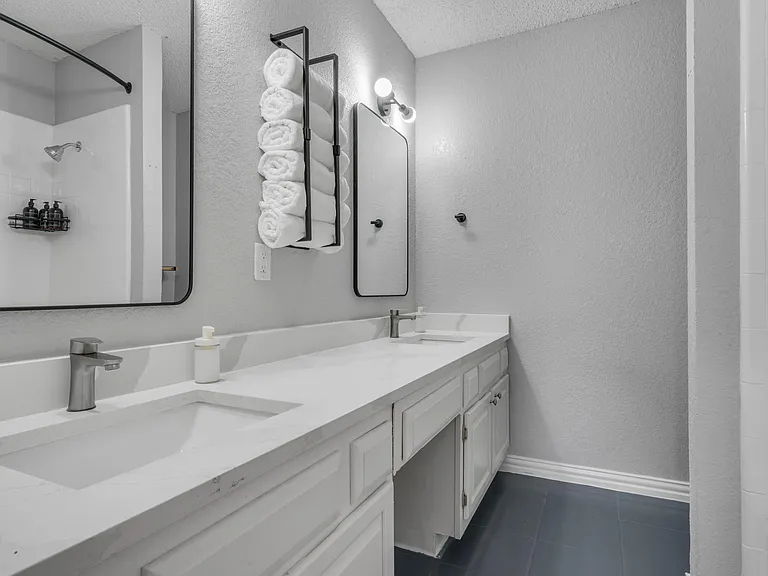 501 Kelley Ct — Photo 13