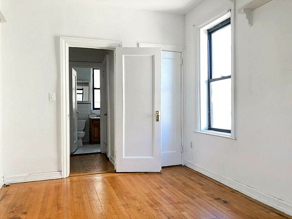 3rd image of 735 W 183rd St APT 4A