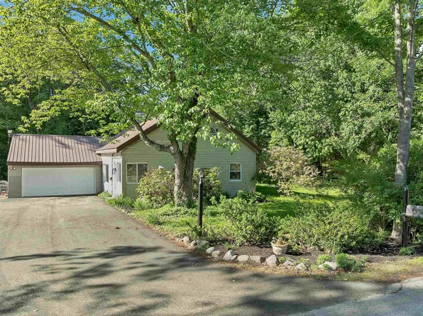 3 Carter Road, Merrimack, NH 03054