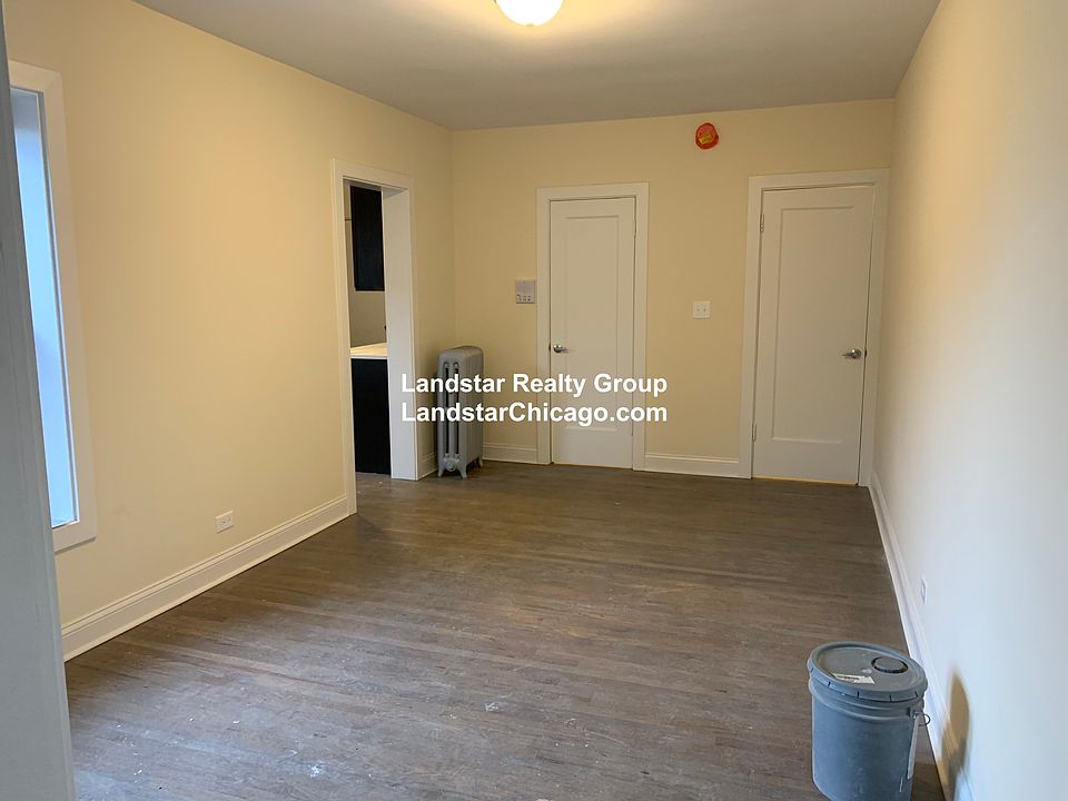 1st image of 3306 W Schubert Ave APT 3R