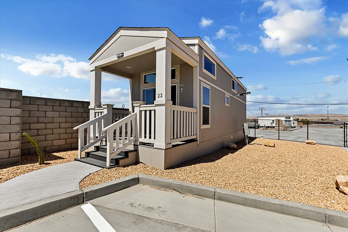 1 bed, 398 sqft, $1,498 — Photo 1