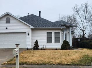 913 Knoll Pointe Pl, Springfield, IL 62703