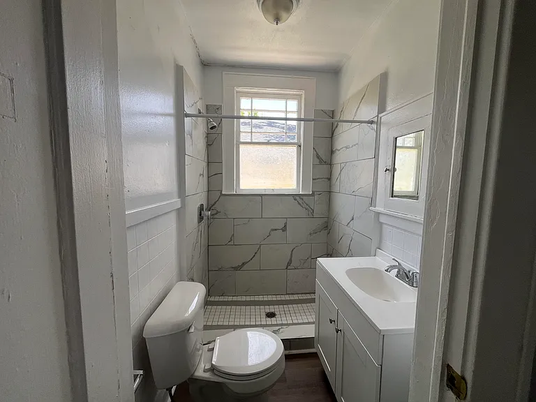 201 Ariana St #1 — Photo 8