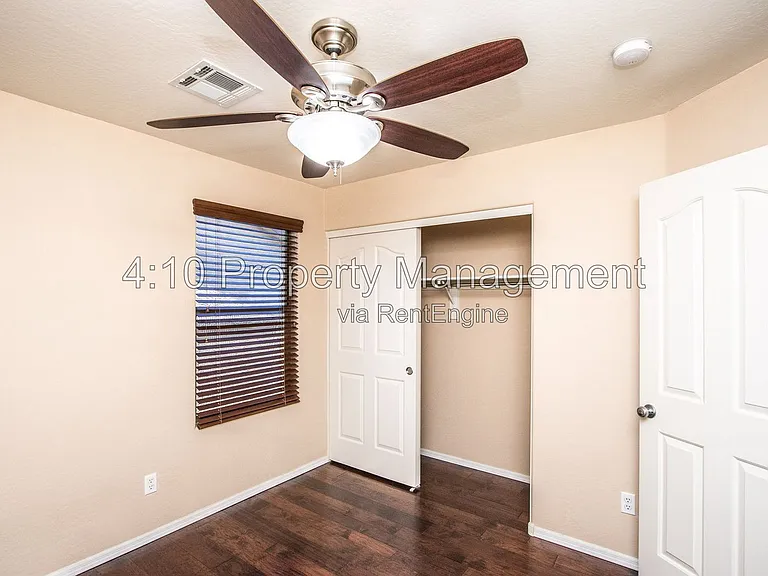 1161 E Boston St — Photo 18