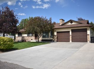 4410 E Wanda St, Ammon, ID 83406