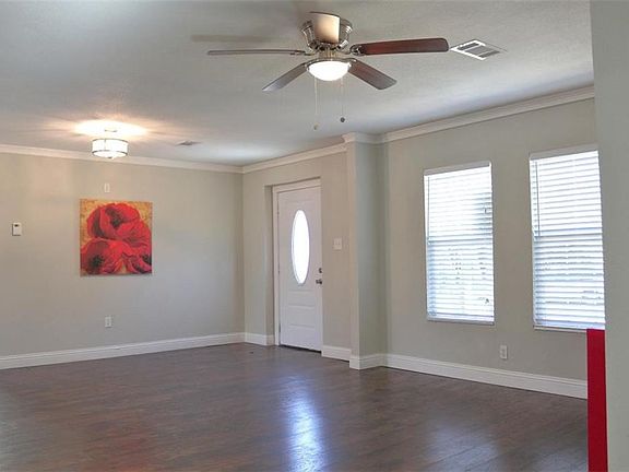 4th image of 10815 Myrtice Dr