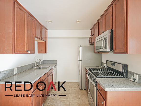 3rd image of 6928 Agnes Ave #6