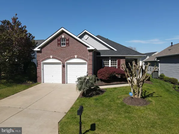 17196 Four Seasons Dr, Dumfries, VA 22025