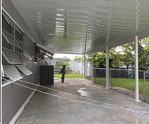 RIGHT SIDE VIEW - CARPORT
