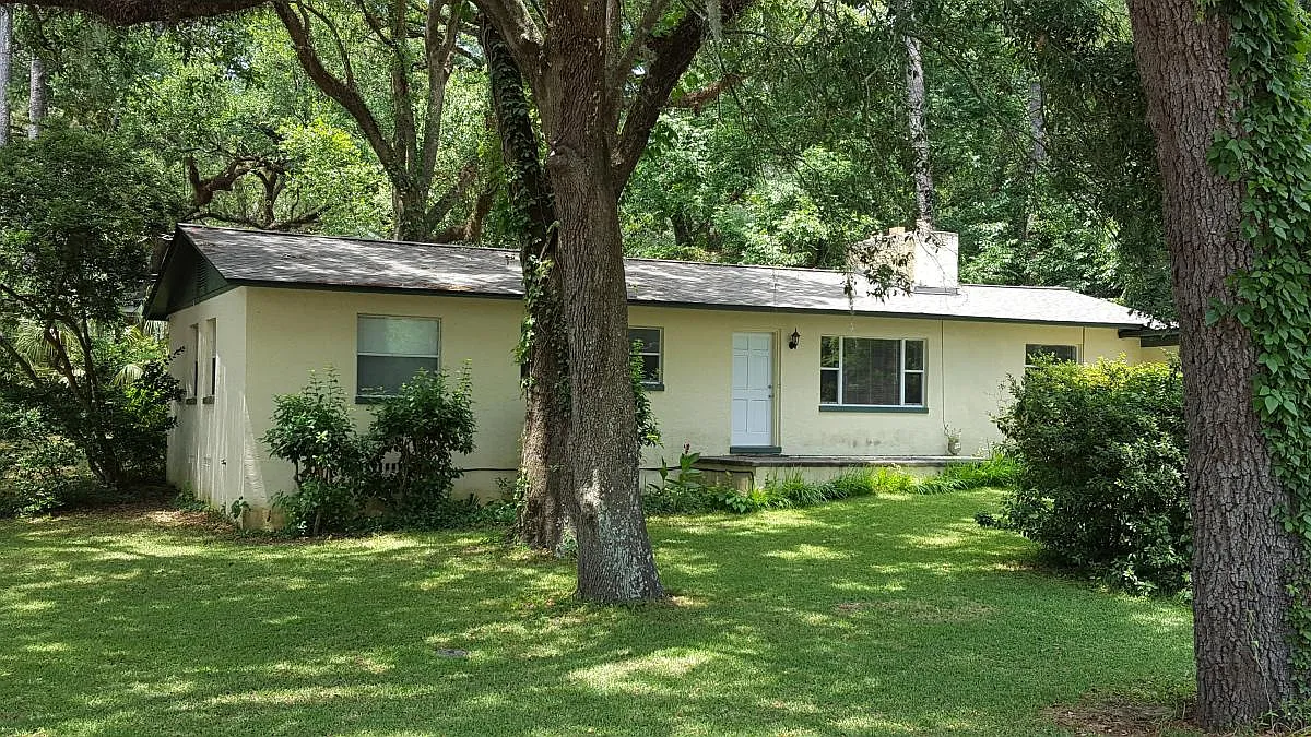 3 bed, 1340 sqft, $1,675 — Photo 1