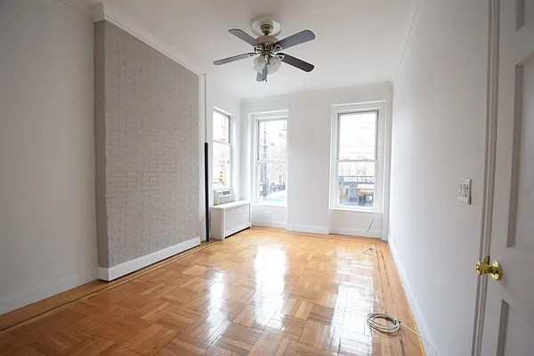 Rented by Douglas Elliman | media 16