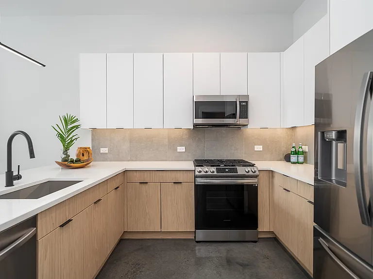 233 Newark Ave #4A — Photo 8