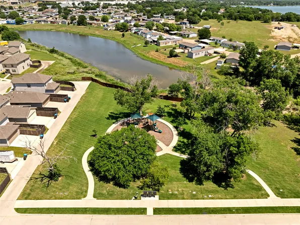 5528 Topwater Trl, Fort Worth, TX 76119