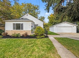 320 Rapid St, Pontiac, MI 48341