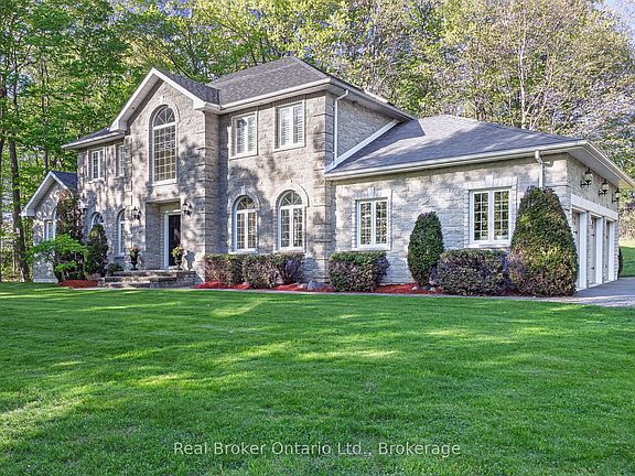 2nd image of 9 Paige Ct